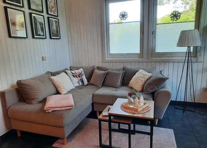 Ferienhaus Auszeit mit Herz im Ferienpark Extertal - Kamin, Fass-Sauna, Massagesessel